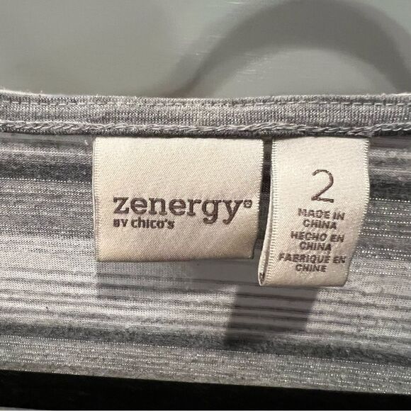 Chico’s top size large - Picture 2 of 4